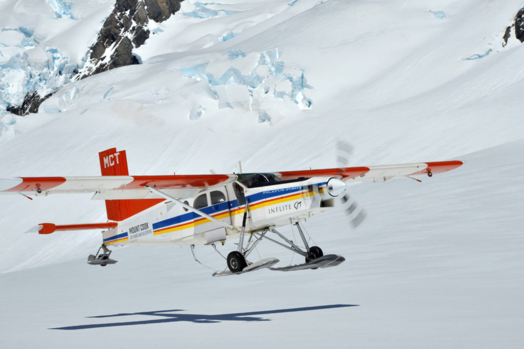 PC-6-Mountain-Ski-Landing